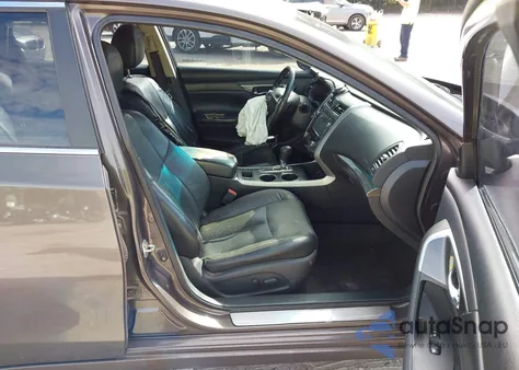 2015 Nissan Altima 2.5/2.5 S/2.5 Sl/2.5 Sv из США, поврежденный, VIN 1N4AL3AP0FN379060